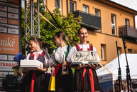 Zväčšiť fotografiu - Hviezdy dorazili do cieľa v púchove - TSK_okolo SR PU_mini-22